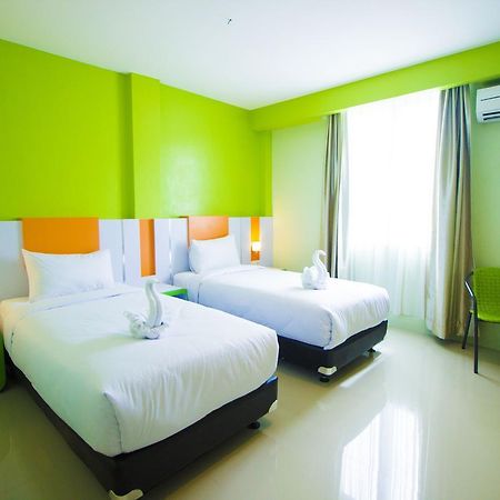 Hannah Hotel Syariah Painan Exterior foto