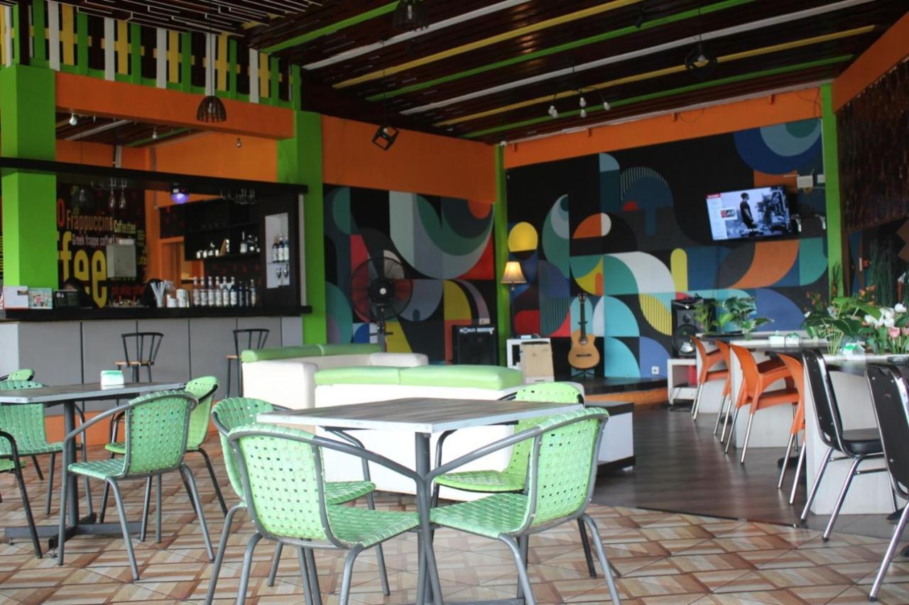 Hannah Hotel Syariah Painan Exterior foto