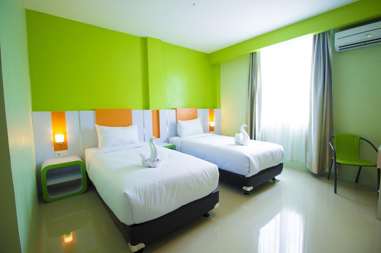 Hannah Hotel Syariah Painan Exterior foto