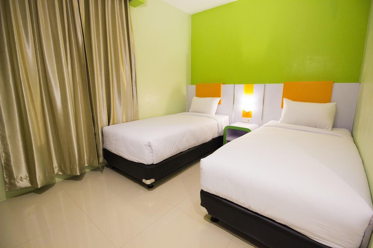 Hannah Hotel Syariah Painan Exterior foto