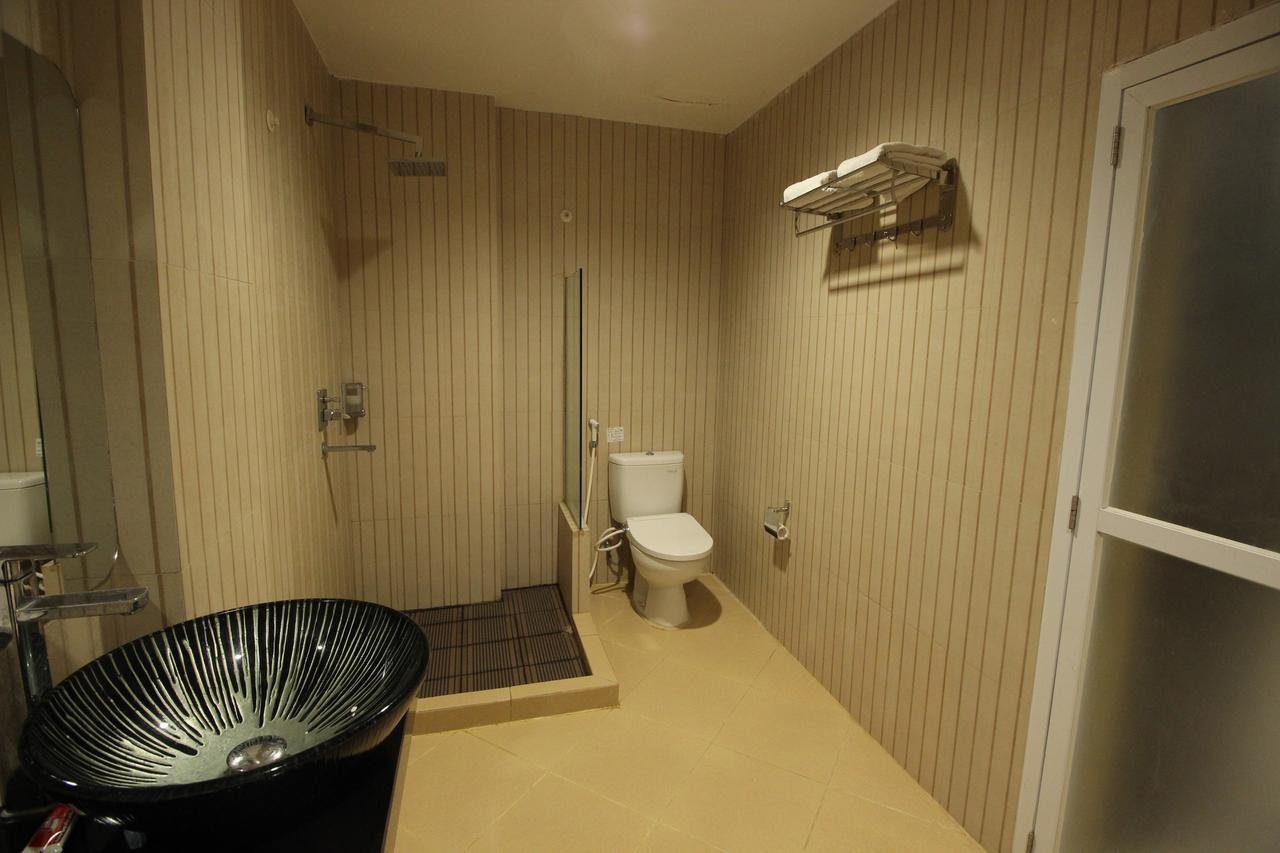 Hannah Hotel Syariah Painan Exterior foto