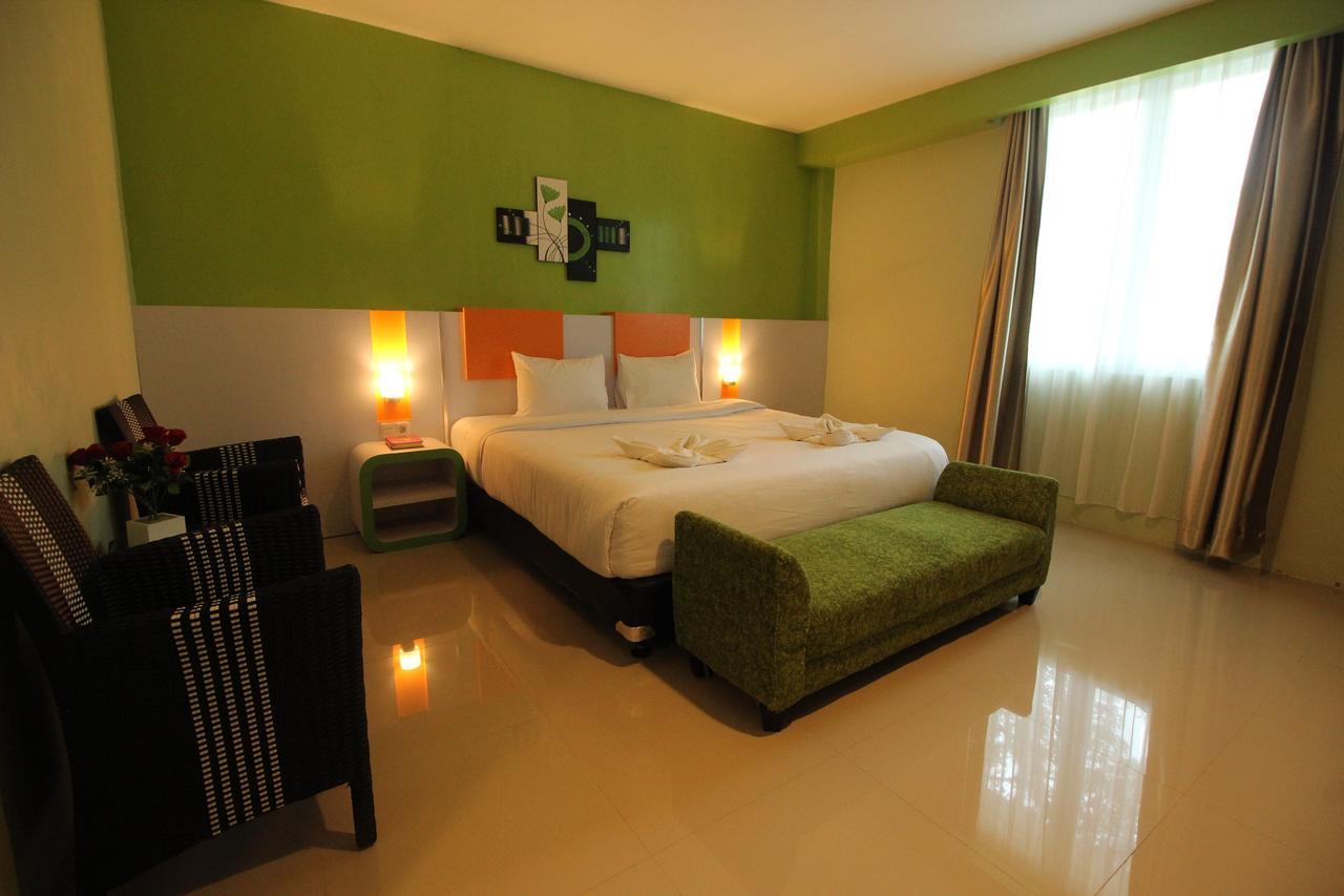 Hannah Hotel Syariah Painan Exterior foto