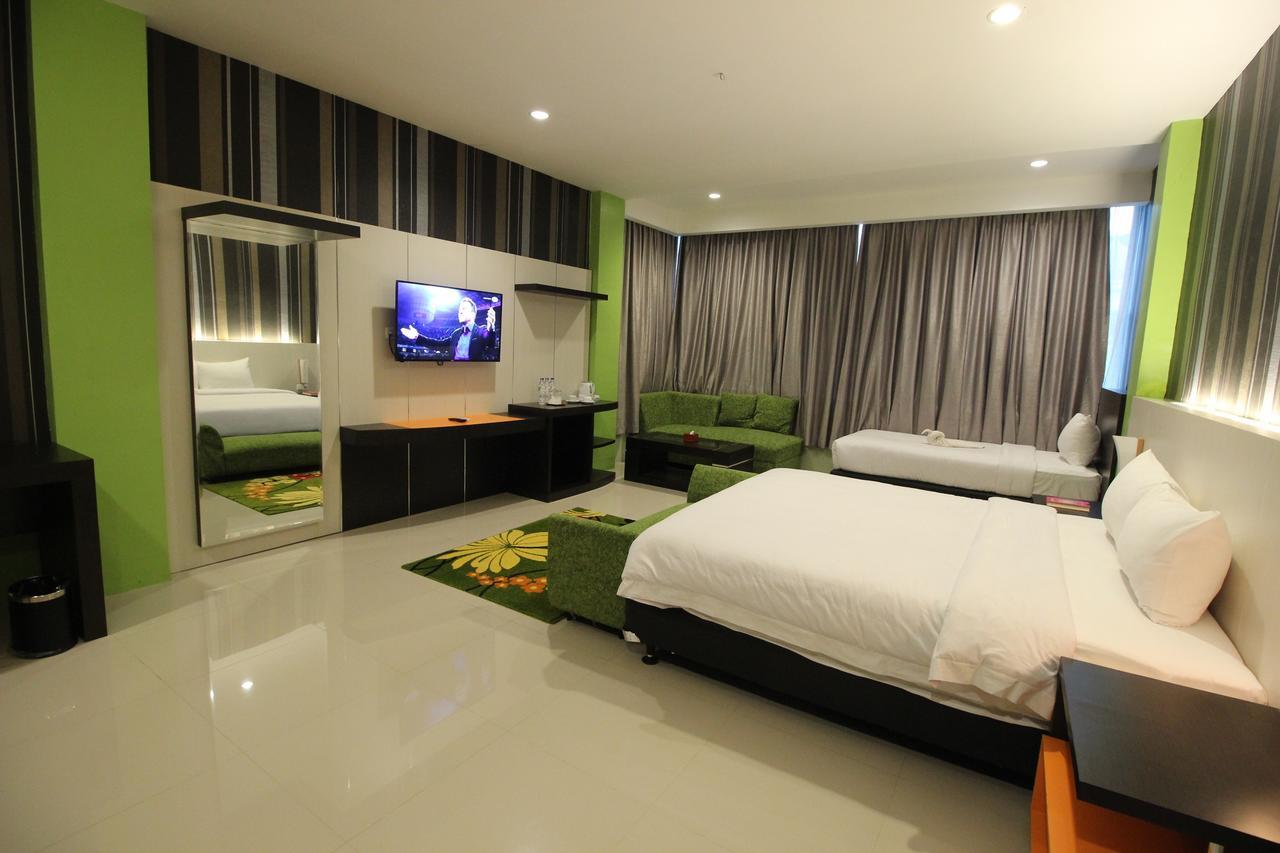 Hannah Hotel Syariah Painan Exterior foto